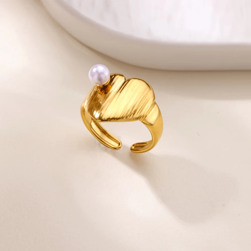 Simple Heart Ring