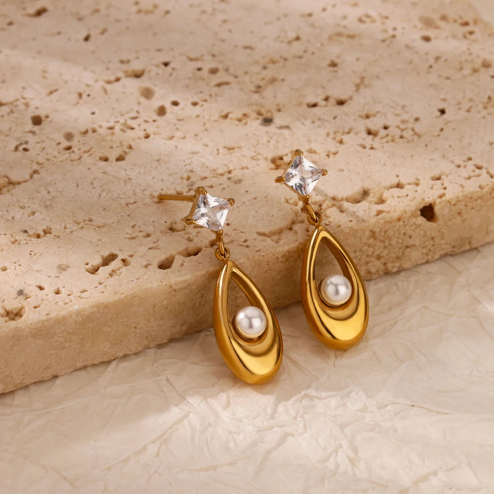 Pearl Drop Earrings