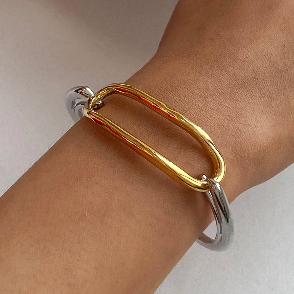 Oval Hollow Bracelet