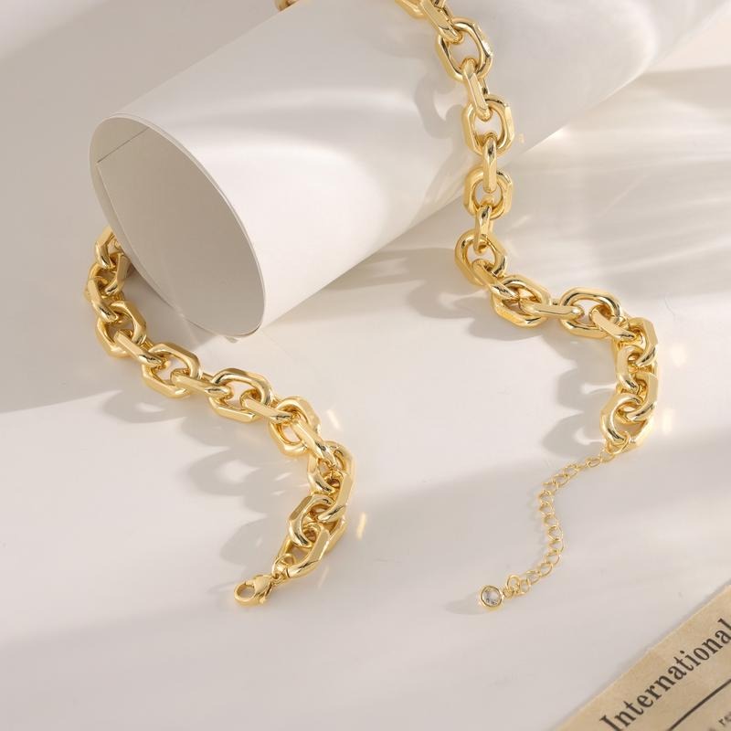 14K Gold Paperclip Necklace