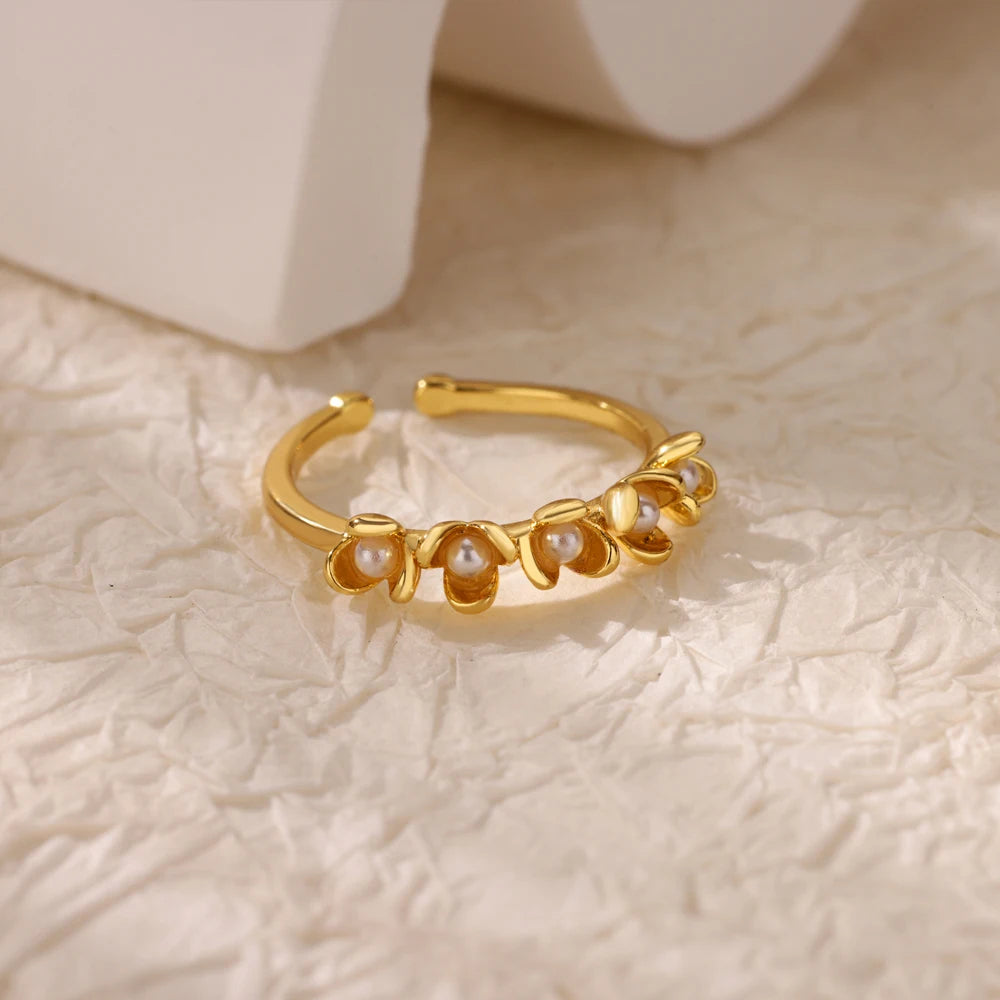 Minimalist Flower Ring