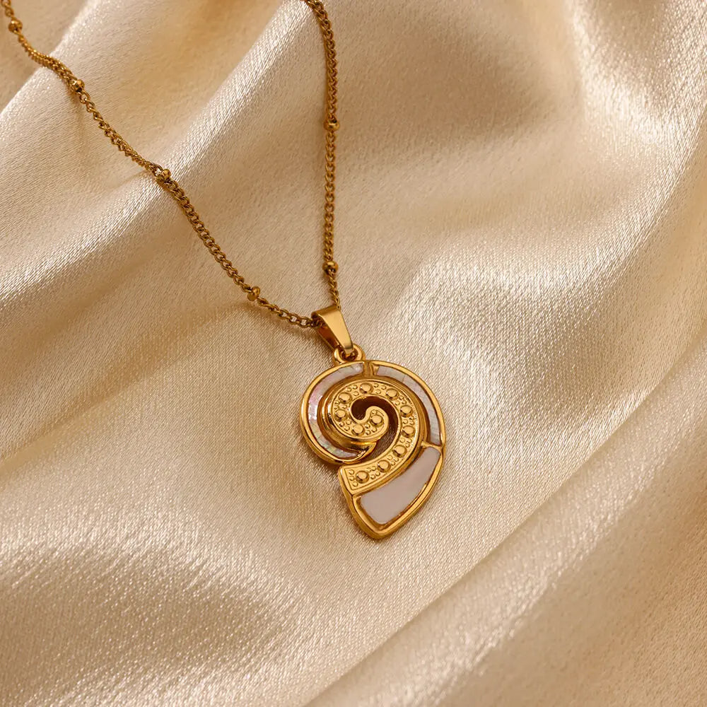 Creative Shell Necklace