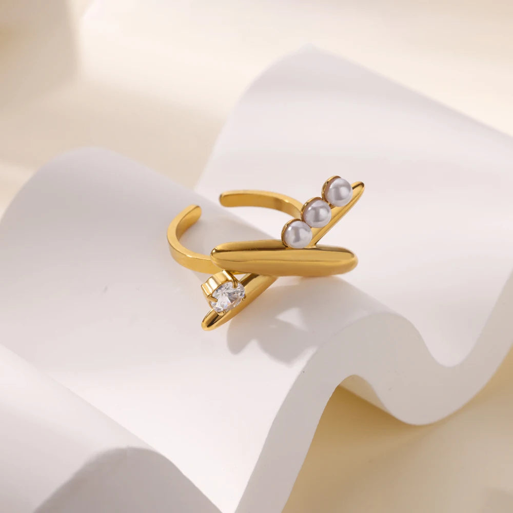 Zircon Pearl Ring