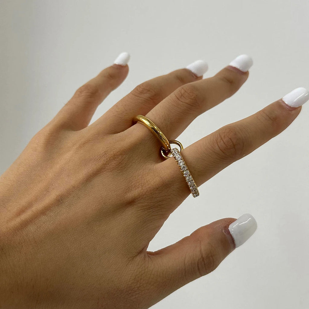 White Inlaid Zirconia Ring