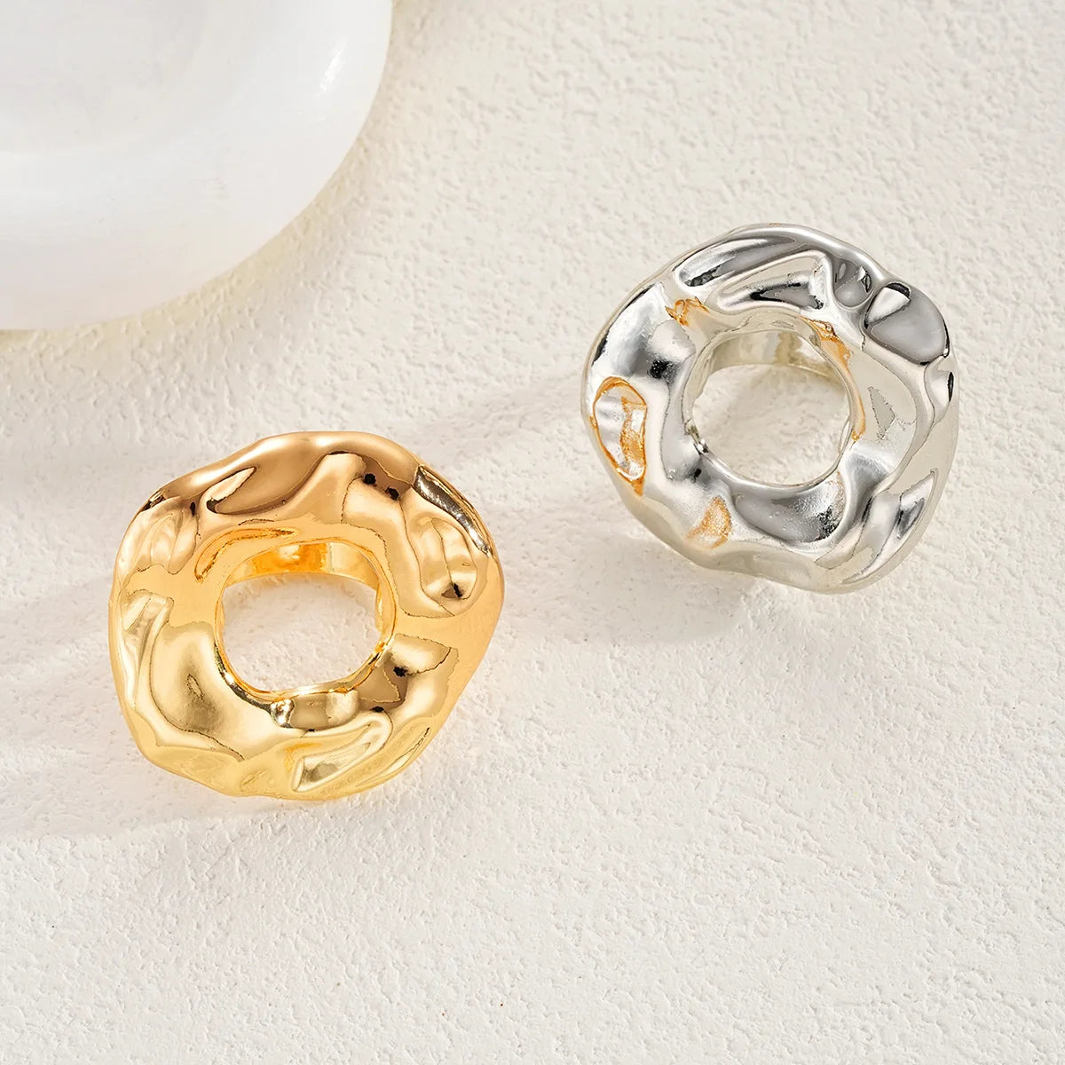 2 PCS Bold Abstract Circle Ring Set