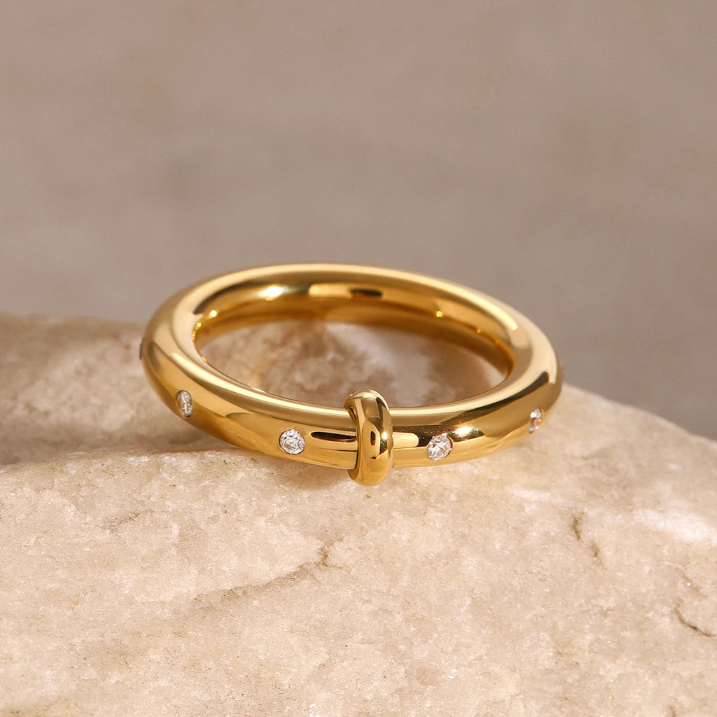 Plain Rhinestone Ring