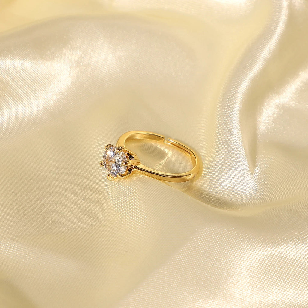 Round Zircon Ring