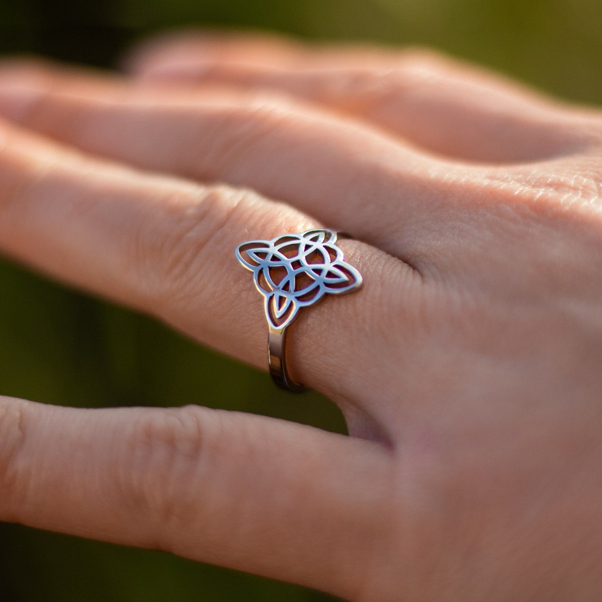 Witch Knot Ring