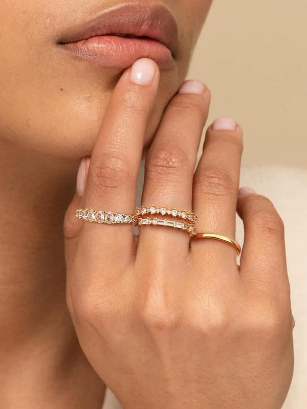 Elegant Rhinestone Ring
