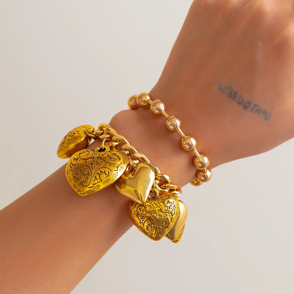 2 PCS Exaggerated Heart Necklace & Bracelet Set