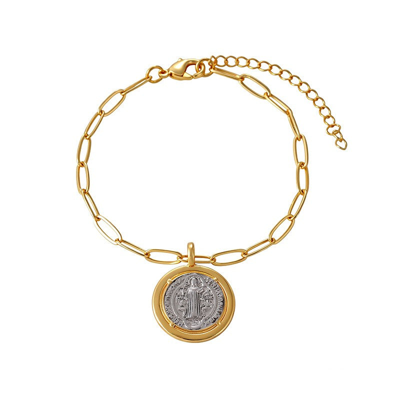 18k Vintage Round Medal Bracelet