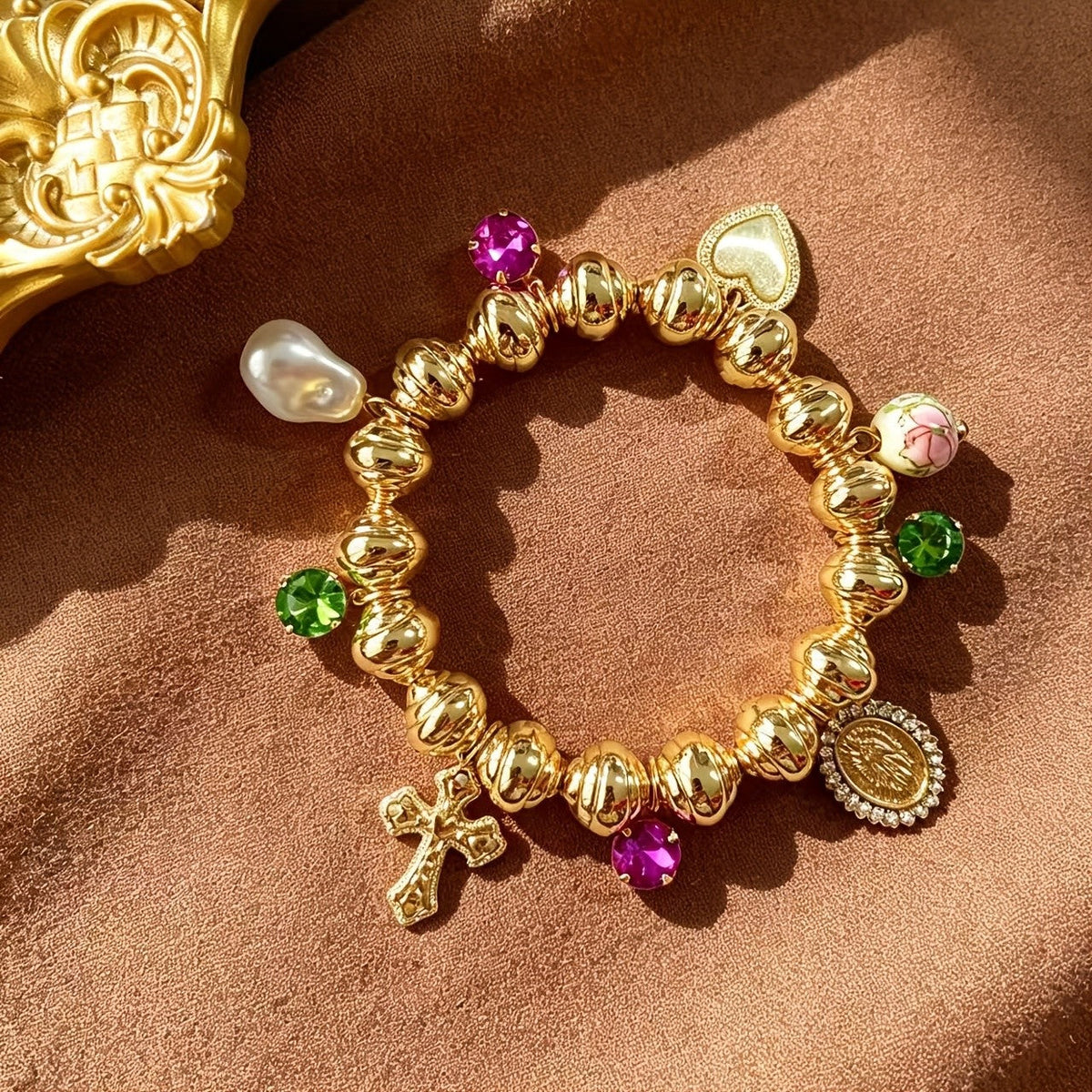 18k Vintage Cross Bead Bracelet